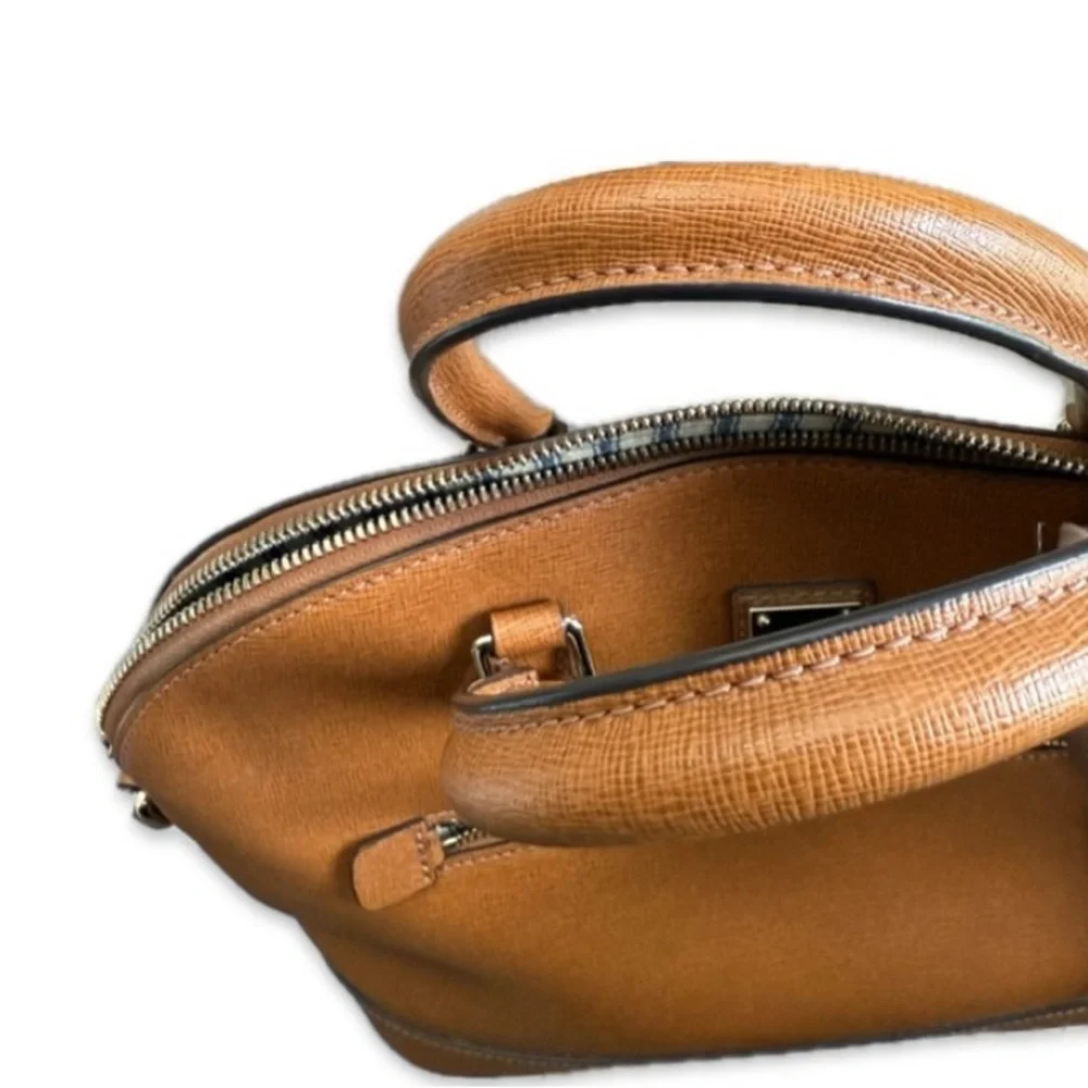 Gorgeous Dooney & Bourke Tan Leather Satchel